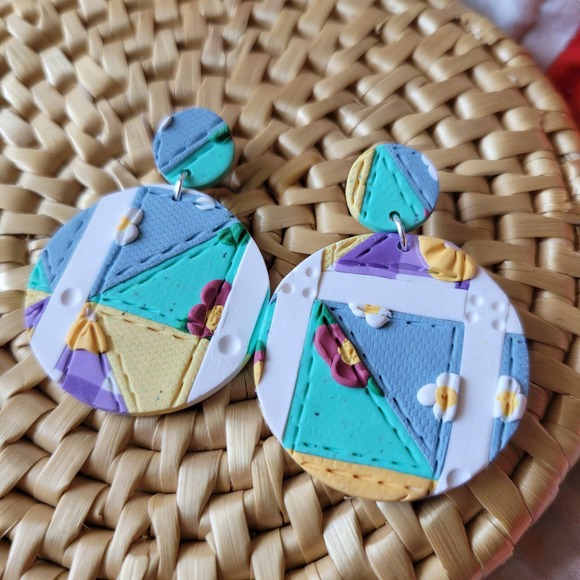 Patchwork Quilt Earrings Polymer Clay Circle - Picture 2 of 4